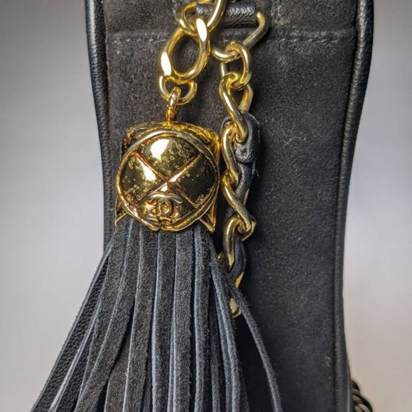 Beautiful Vintage Chanel Velvet Tassel Crossbody Hand Bag in Black/Gold - Picture 6 of 16